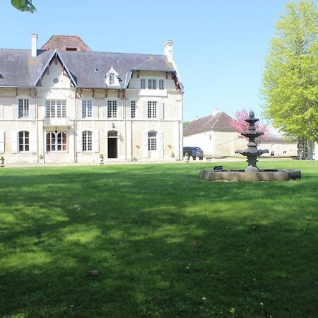 Château du Mesnil Soleil , gites et chambres d'hôtes Damblainville Extérieur photo